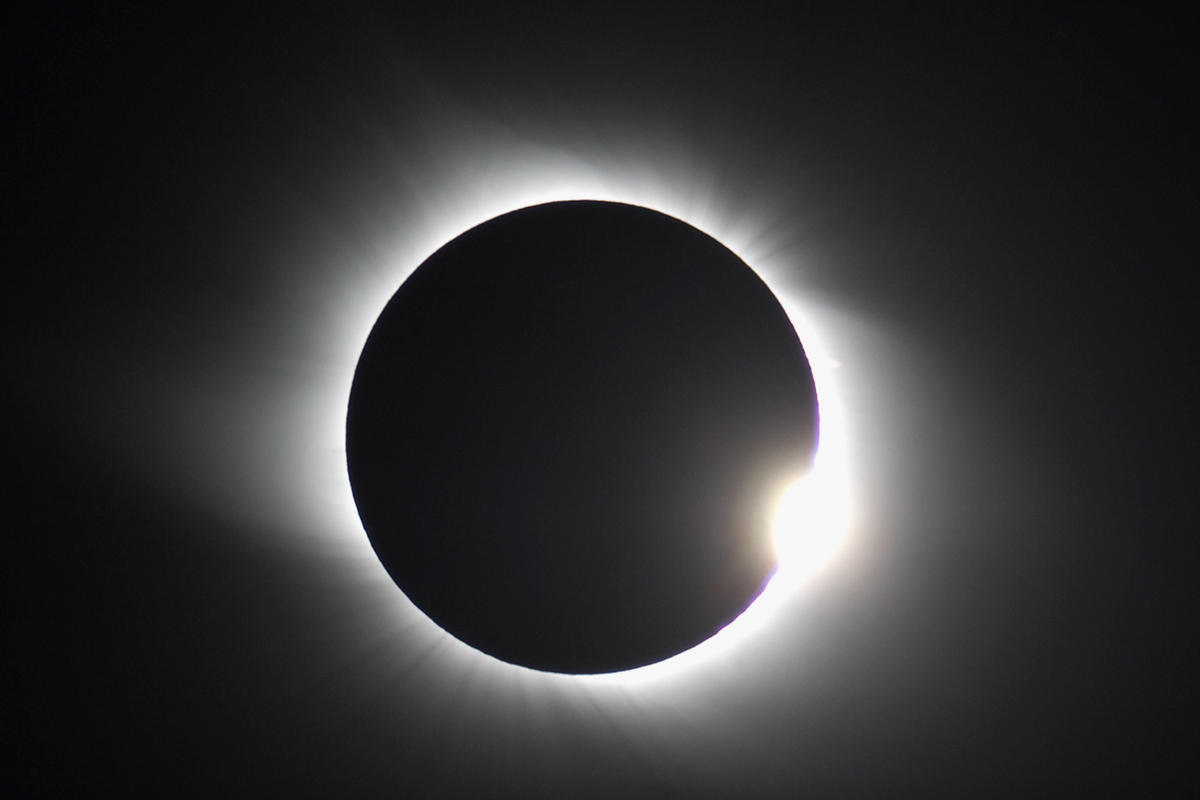 Watch Live Australia Total Solar Eclipse Online Video Stream - UFO News ...