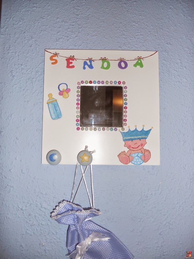 espejo de Ikea pintado a mano