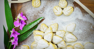 Resep Kue Putri Salju Kacang Mudah Dan Nikmat