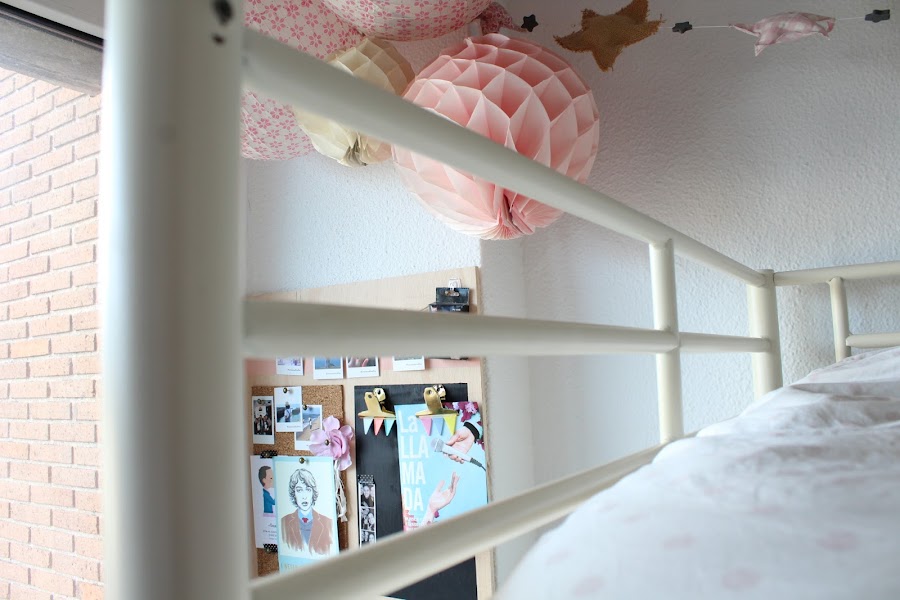 tiras adhesivas para colgar cuadros y tablón de fotos diy