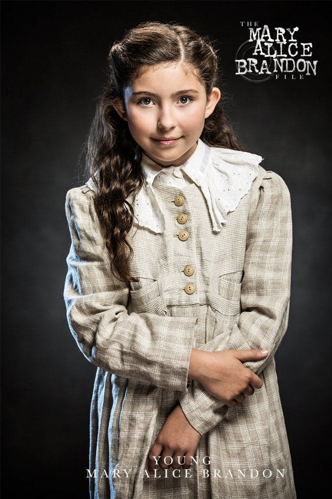 Emma Tremblay movies list and roles (The Midnight Club Season 1