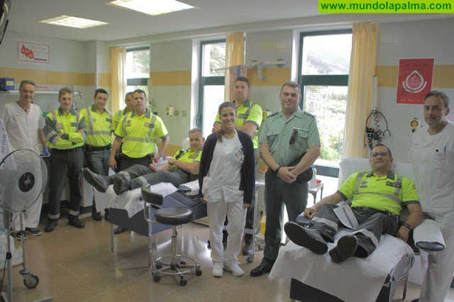 La Guardia Civil de Tráfico también participa en la campaña Dona Sangre La Palma y hace una llamada a la implicación ciudadana 