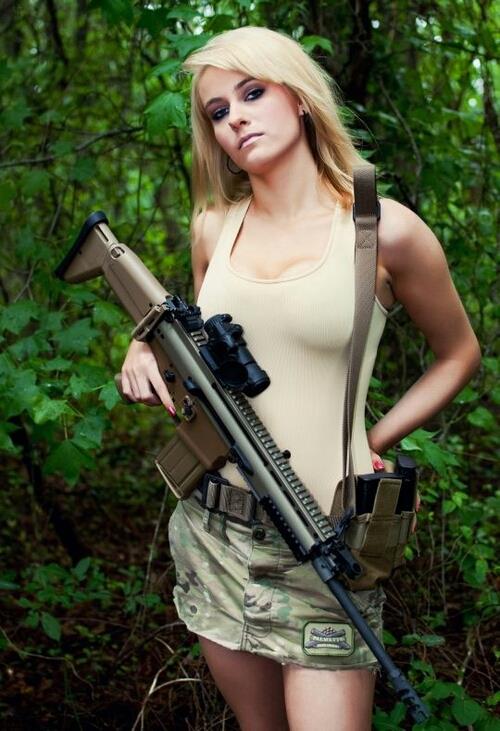 Girls and guns Girls and guns