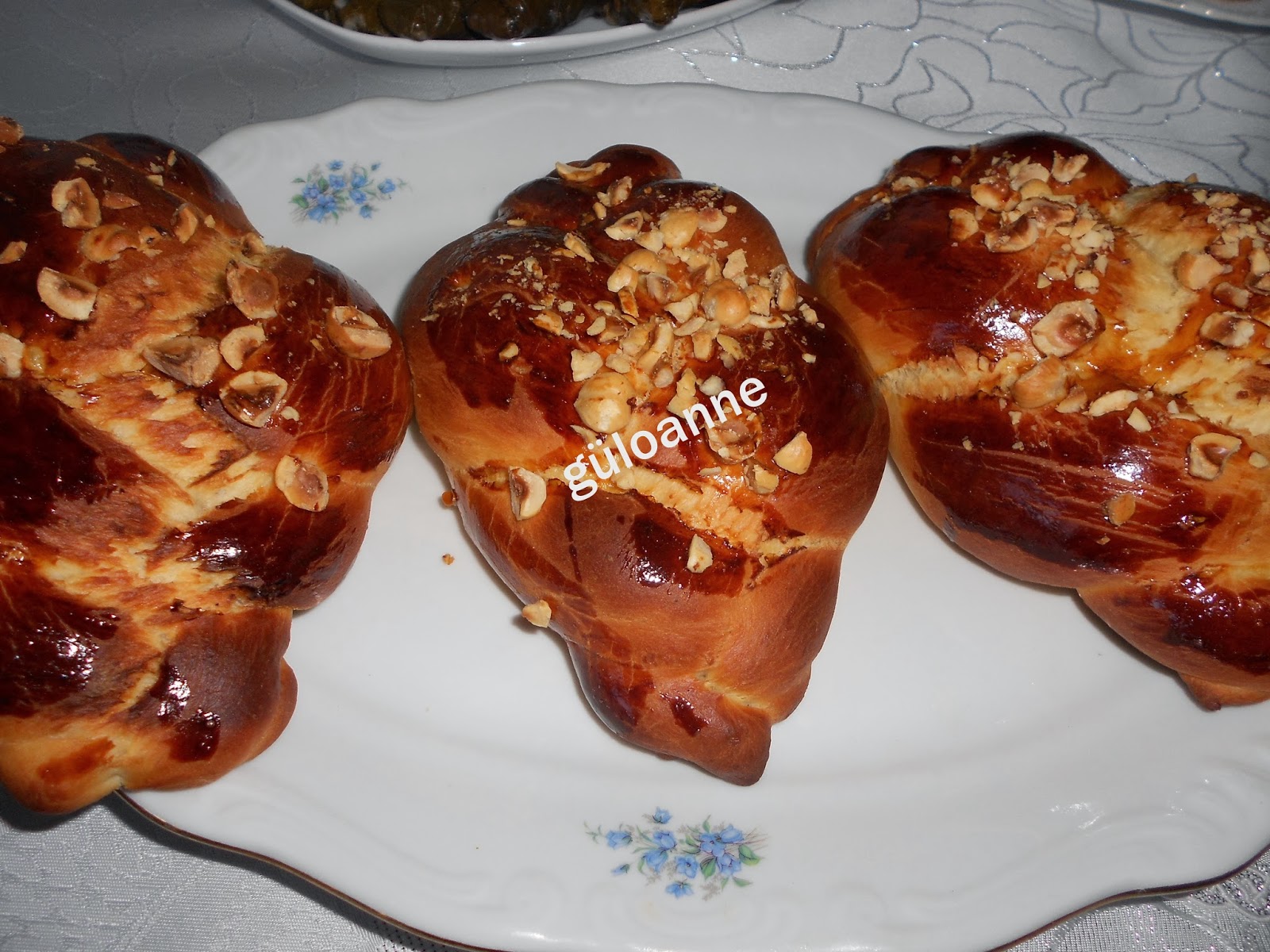 Paskalya Çöreği Tarifi Paskalya Çöreği Tarifi