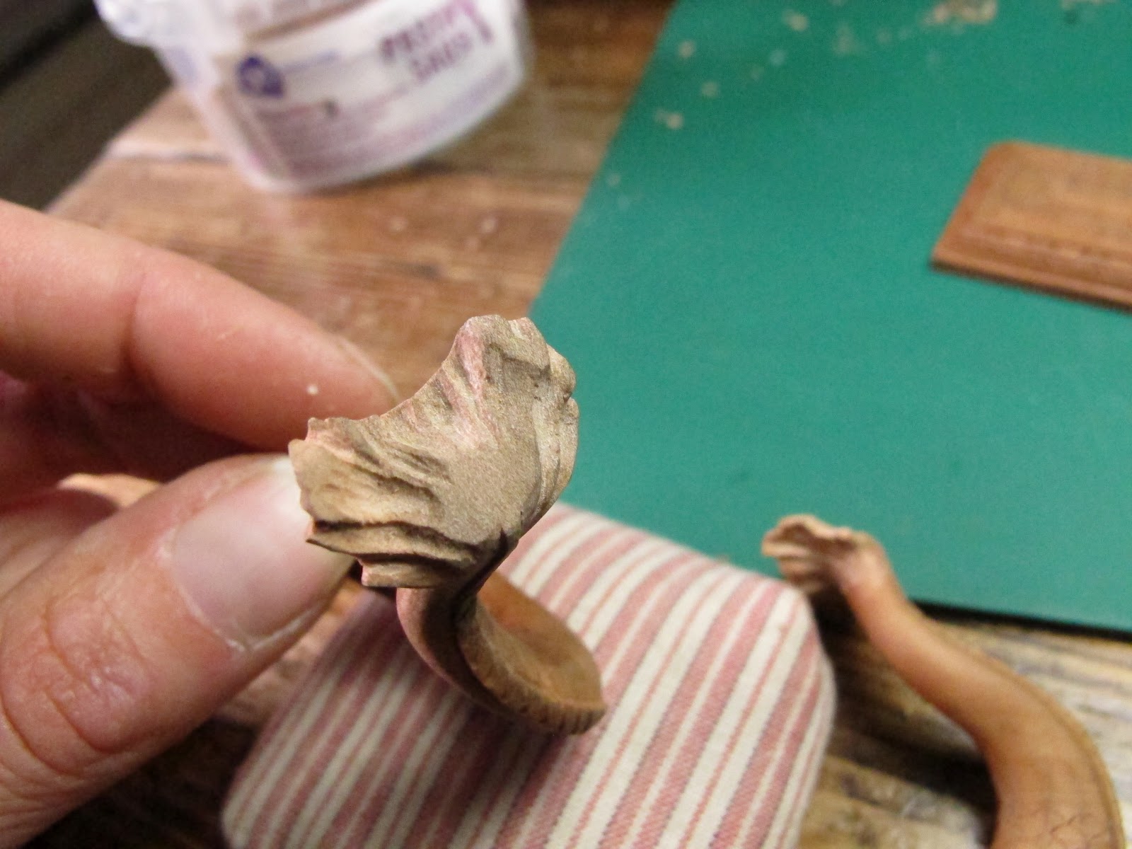 petit: cutting curves