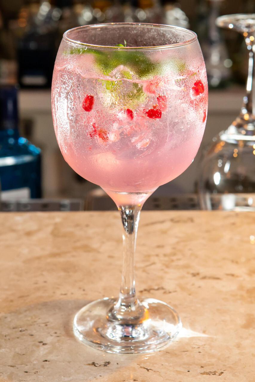 Conheça o Gibraltar drink exclusivo do G&T Gin Bar NINKASI BEER CLUB