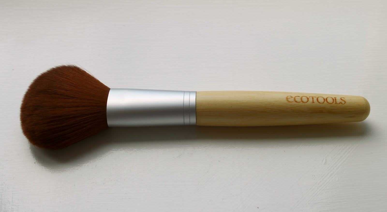 tinycattin EcoTools 'Powder Brush'.