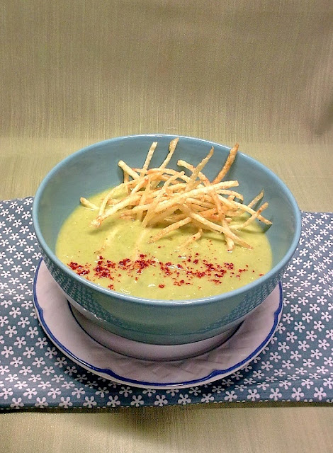 Crema de Guisantes Frescos con Patatas Paja