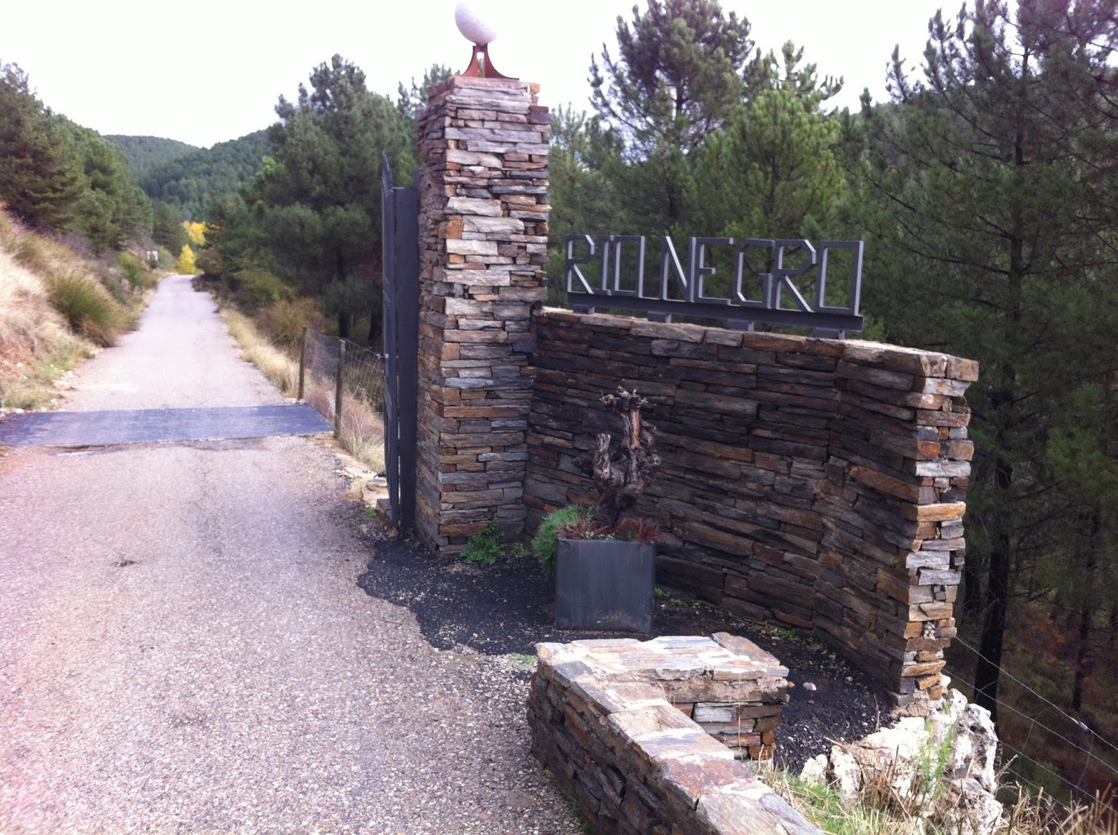 Comer y andar por la Alcarria: Río Negro, la finca de la alegría