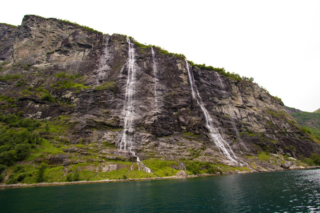 Cascata delle sette sorelle-Crociera da Geiranger sul Geirangerfjord