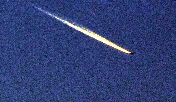 Meteor yang Melintasi Jabodetabek Kemarin Sore Hanya Pesawat