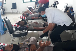 Laode Sabaruddin Buka Donor Darah Sambut HUT ke 63 Kodam Udayana di Tambolaka