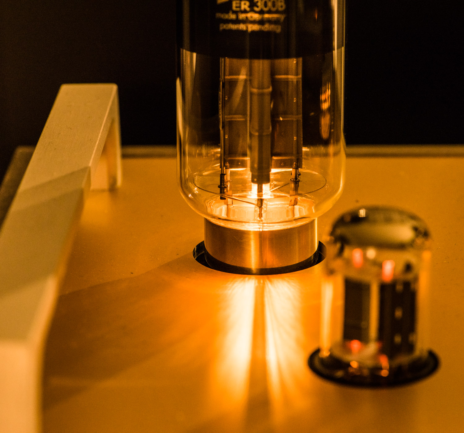 VinylSavor Stereo 300B Tower Amp Glowing