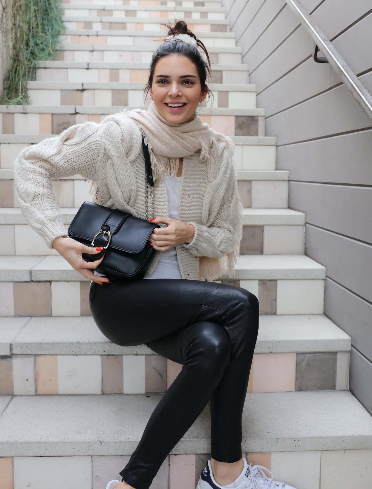 Lovely Ladies in Leather: Kendall Jenner in leather pants