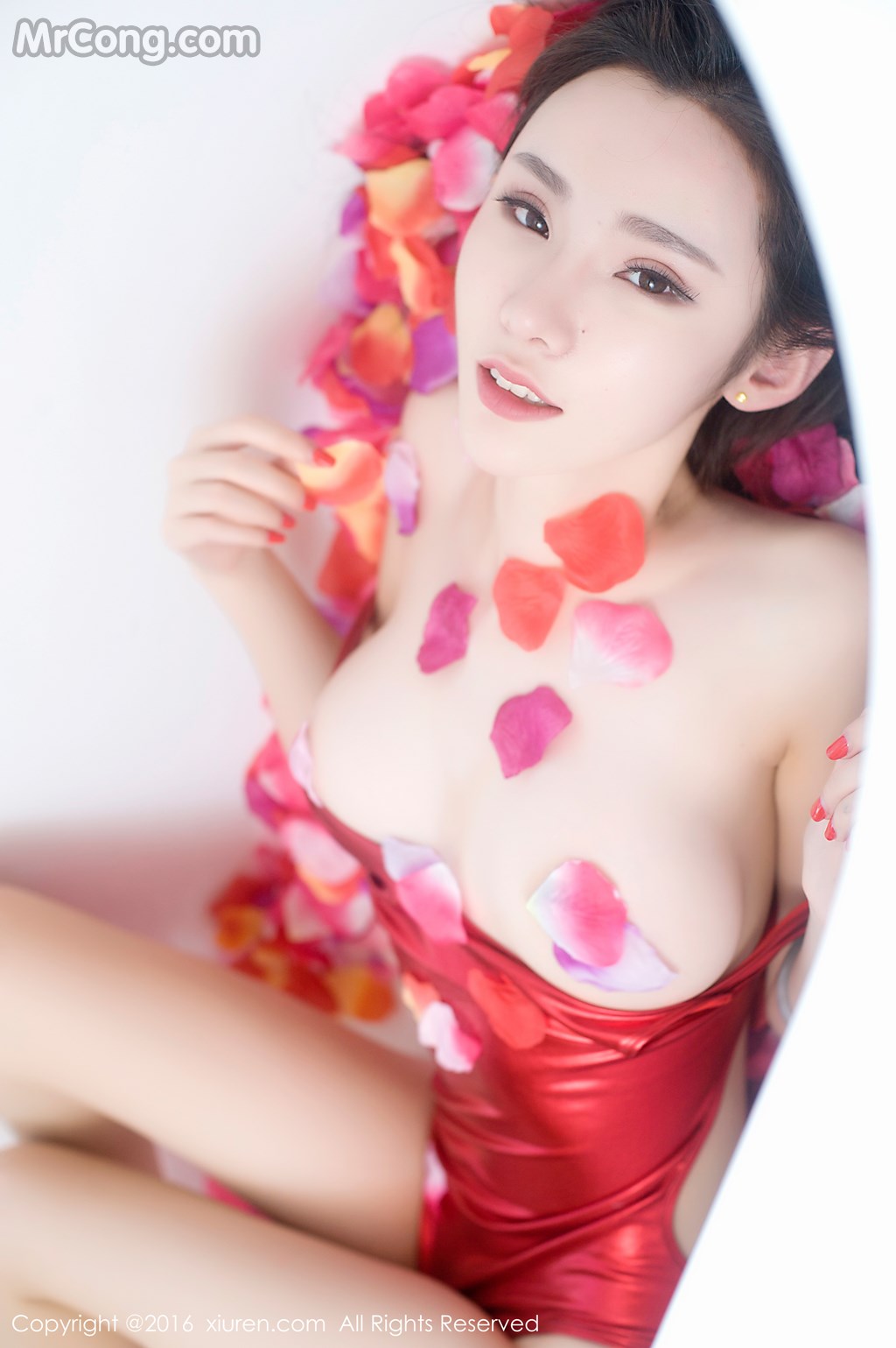 XIUREN No. 68: Model Irene (萌 琪琪) (60 photos)