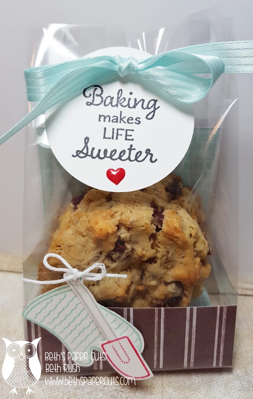 Beth S Paper Cuts Cookie Treat Bag Using The New Perfect