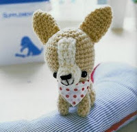 http://patronesamigurumis.blogspot.com.es/2013/01/patron-chihuahua.html