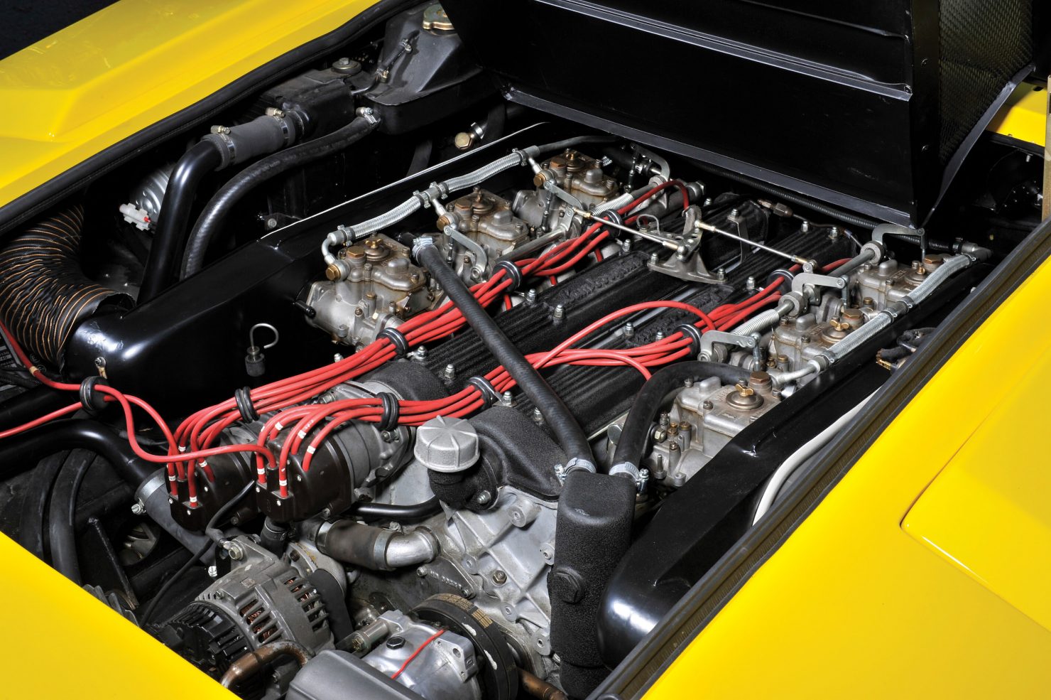 MUSCLE CAR COLLECTION The Yellow 1971 Countach LP400