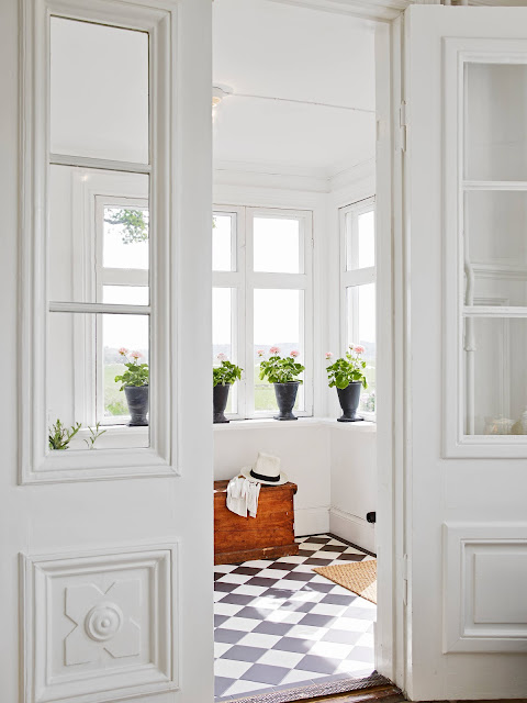 Nice entryway | Perfect Scandinavian Style House 