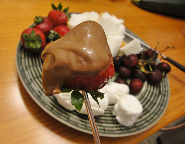 Chocolate Cheesecake Fondue