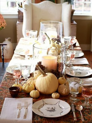 Thanksgiving Table Settings and Decor