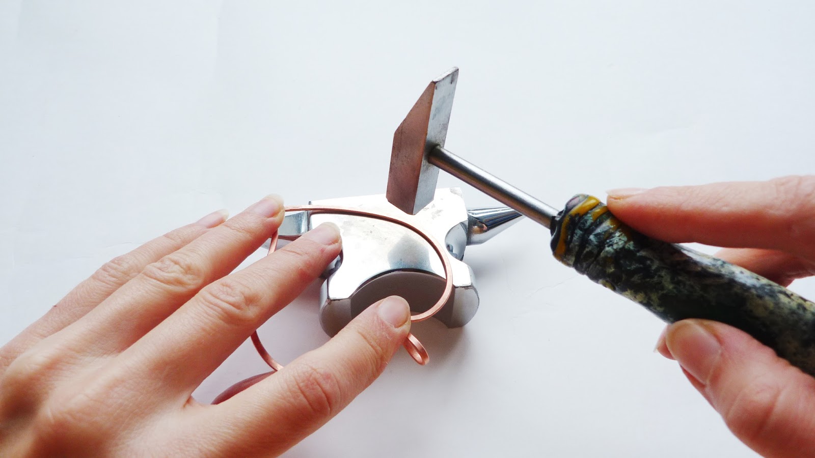 Ursula Jewelry Free jewelry tutorial Wire copper Heart