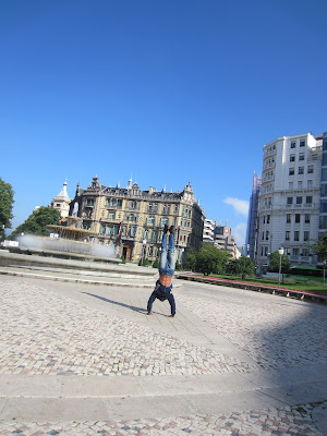First things first, handstand at Plaza de Don Frederico Moyua