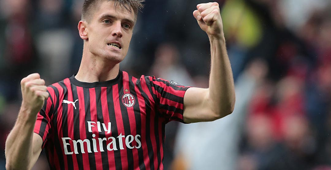 Classiest Kit Of The Milan 19-20 Home Kit | On-Pitch - Headlines