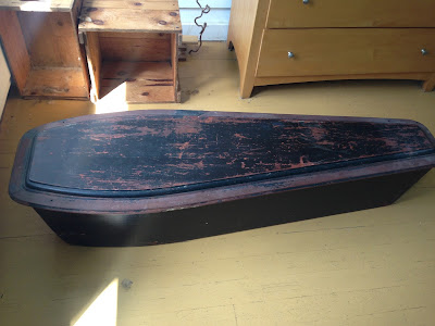 Shivers of Delight Blog: Child's Coffin