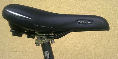 Selle Royal Freedom and Venzo FX-1