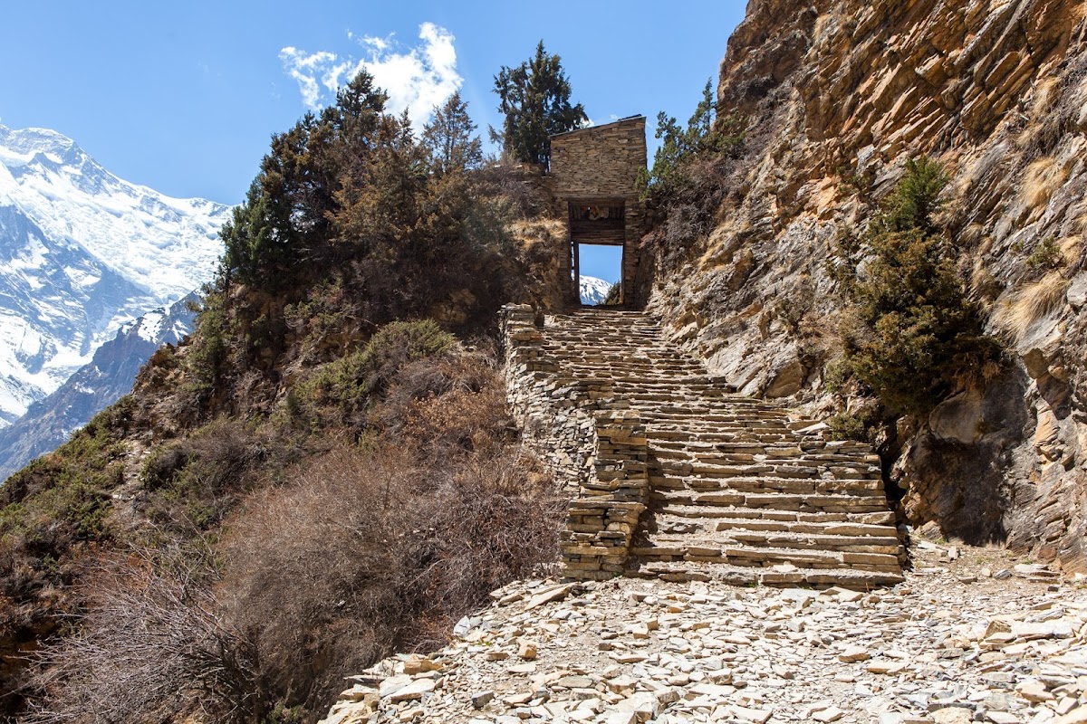200км по красно-белым черточкам.. Around Annapurna. март-апрель 2017