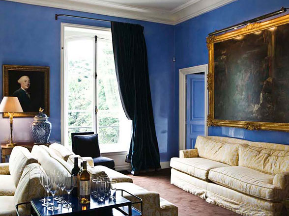 A Library Of Design Navy And Cobalt The Romance Of Blue Hues