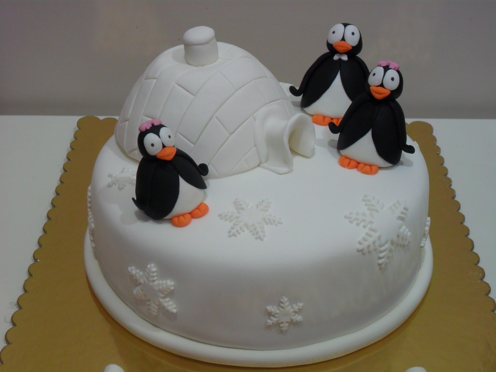 Beyaz Mutfak PENGUENLİ PASTA