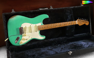 Fender Stratocaster Relic in Sea Foam Green