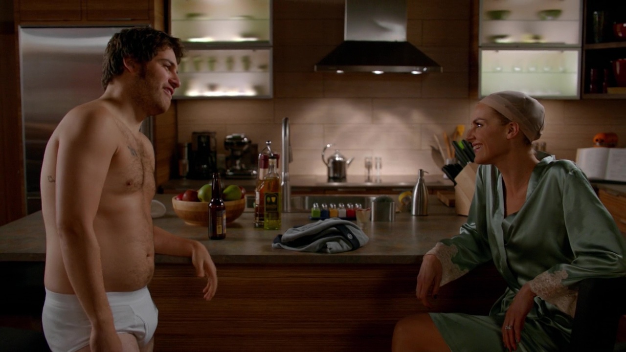 Adam Pally shirtless in Happy Endings 2-10 "The Shrink, the Dare, Her ...