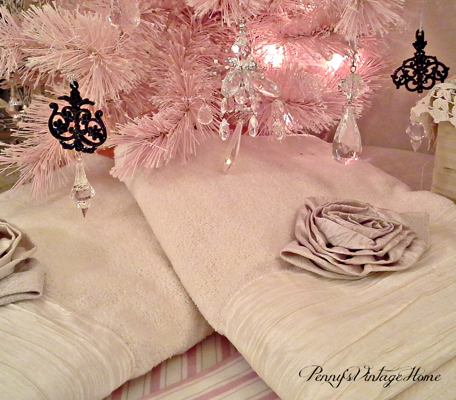 Penny's Vintage Home Elegant Christmas Powder Room