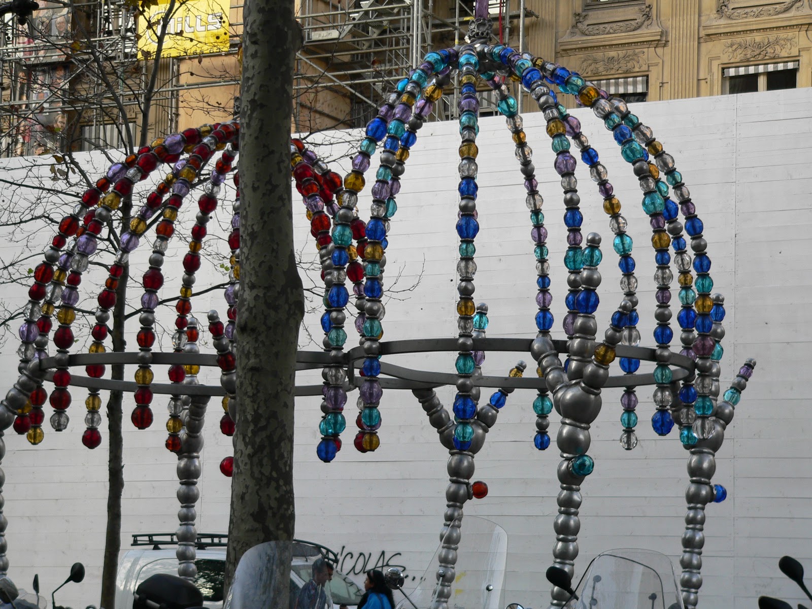 Bouche de métro DAME SKARLETTE