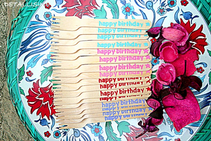 cubiertos para cumpleaños