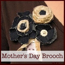 mother's day floral brooch