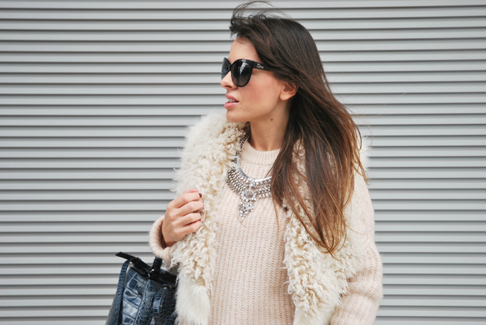outfit chaleco blanco invierno