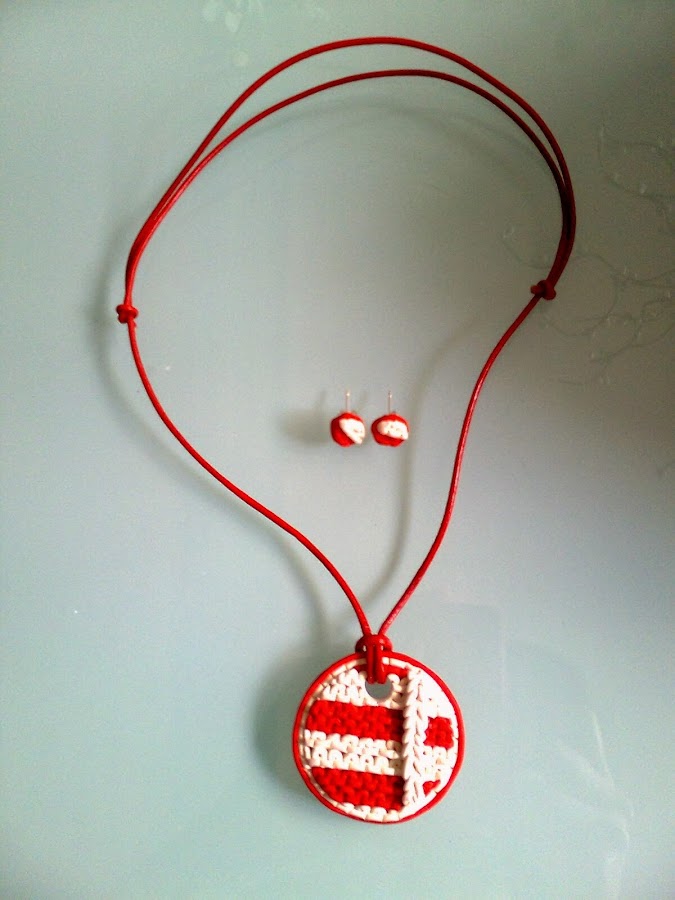 http://www.elrincondefrifri.com/2011/04/imitacion-de-punto.html