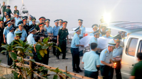 Như cánh chim, anh đã bay về trời - Ảnh 3 Nhu canh chim, anh da bay ve troi - Anh 3