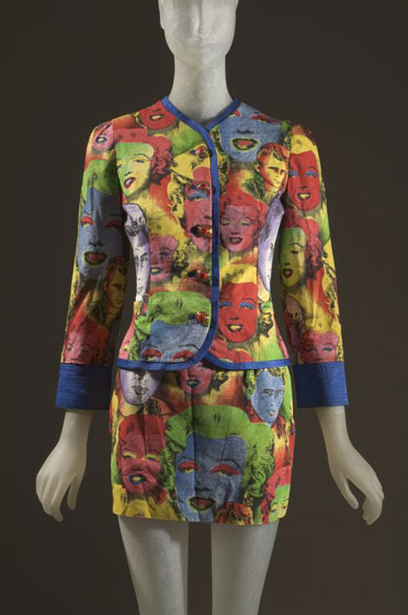 Gianni+Versace-suit-multicolor