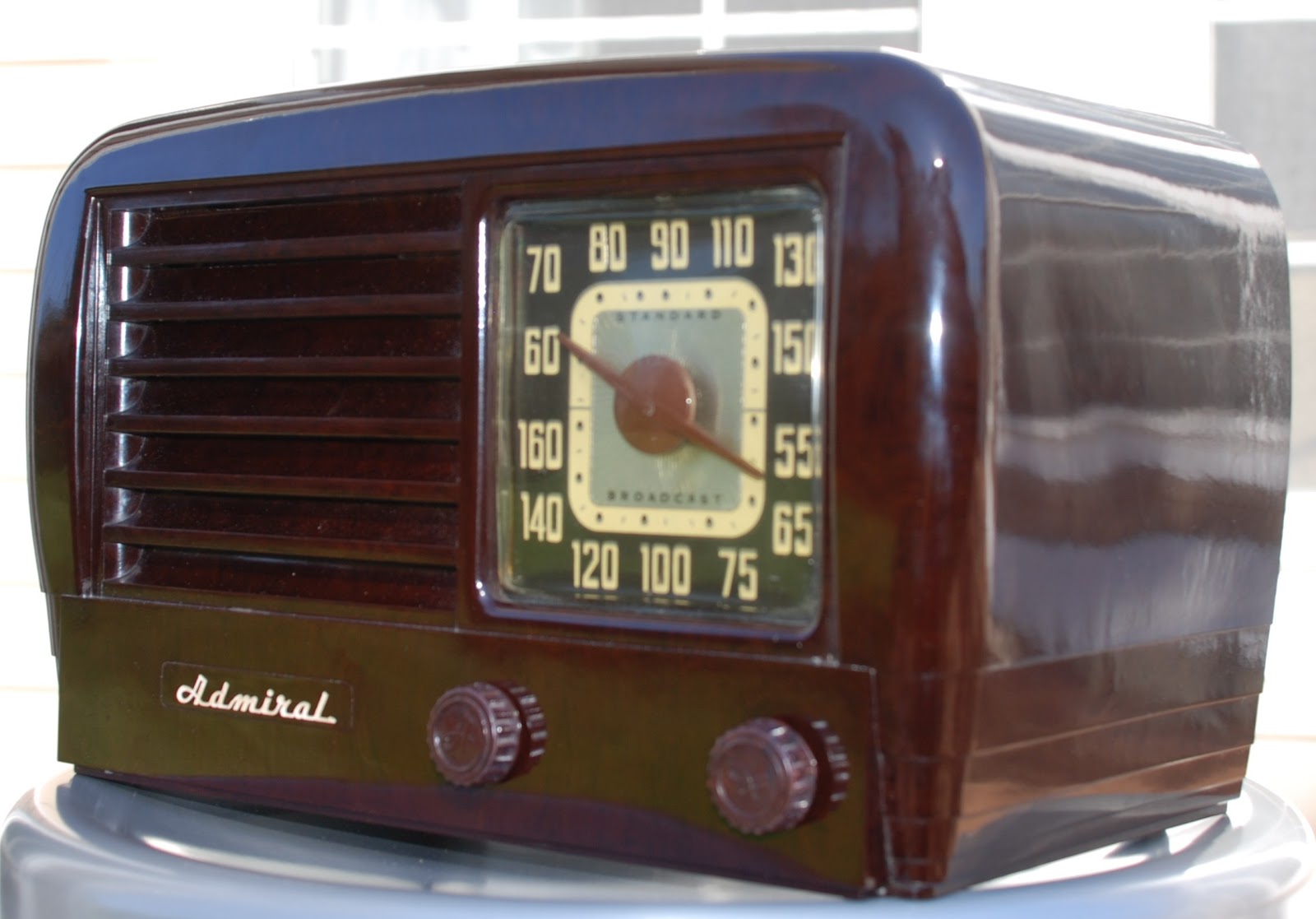 *American*Radio*Design* Century, Retro Styled Vintage Tube Radios Admiral Table