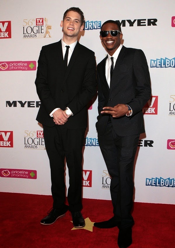 How Tall is Tony Oller and Malcolm David Kelley? 
