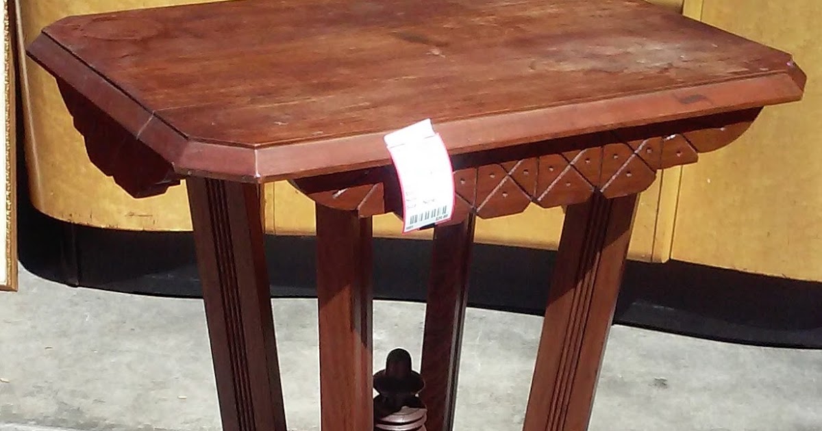 UHURU FURNITURE & COLLECTIBLES SOLD 3885 Eastlake Style Plant Stand 50