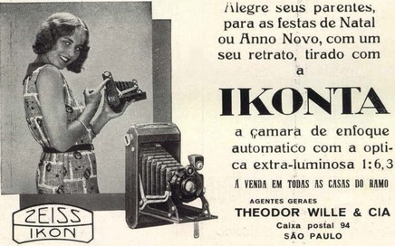 Propaganda antiga da Câmera Fotográfica Ikonta apresentada como sugestão de presente no Natal de 1930