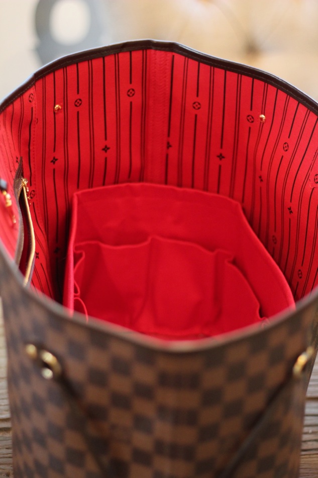 Do these Kate Spade bag scream too much LV neverfull copy to you? :  r/handbags