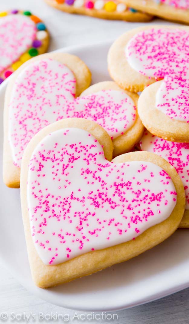 20 Delicious Valentine Cookies To Make - Craftsonfire
