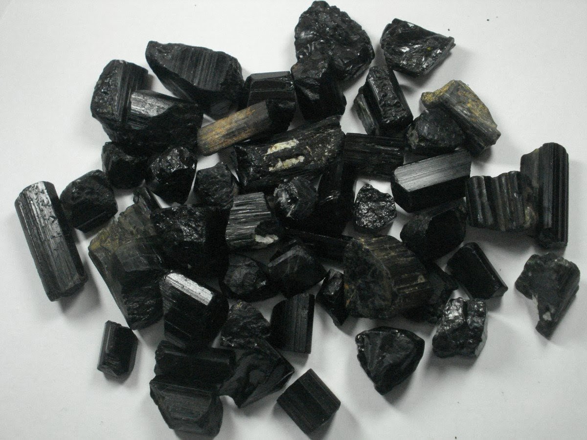 Mago dos Cristais: Turmalina Negra